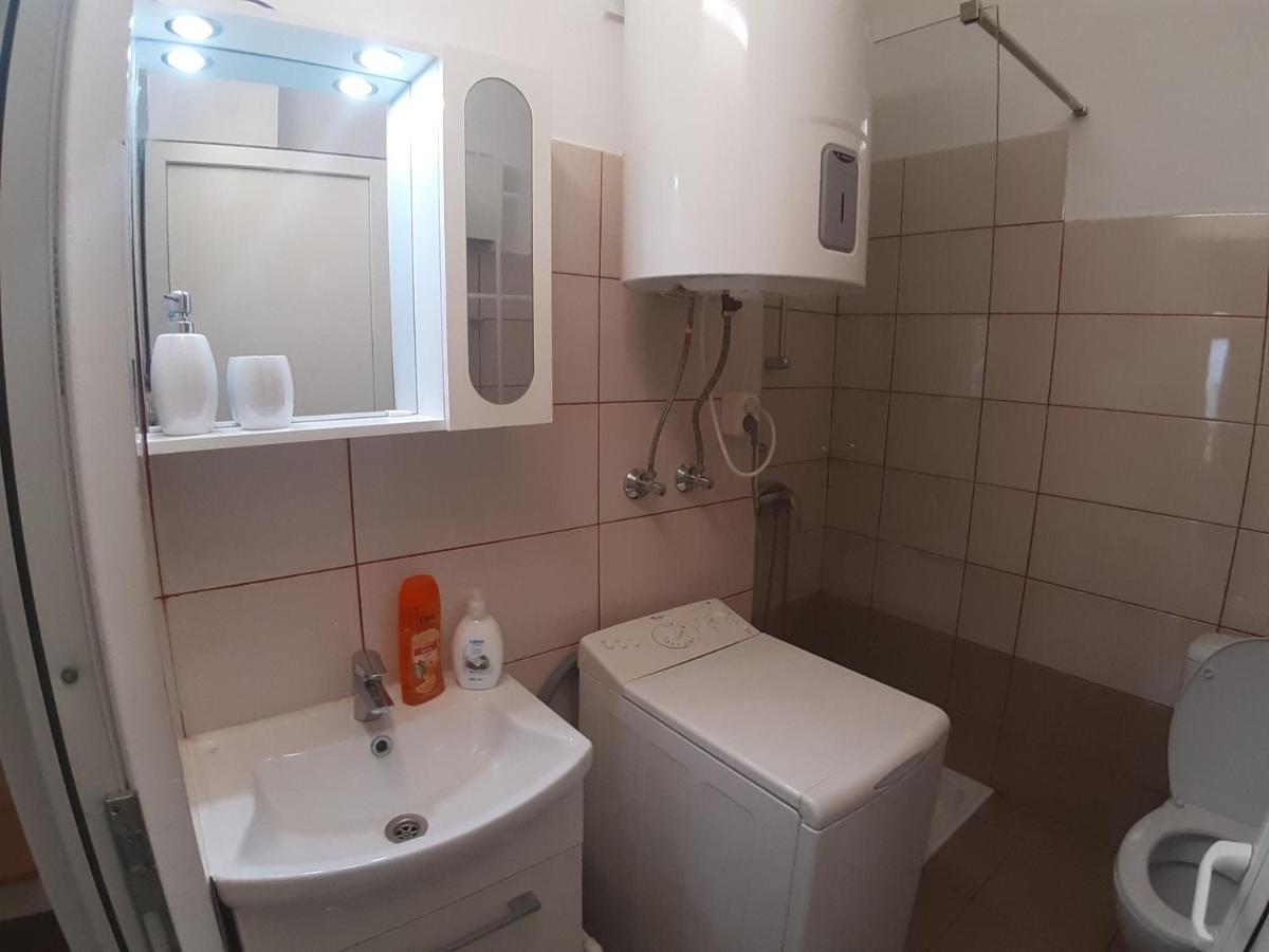 Romantic Calm Apartments Piata Universitate Bucureşti Ngoại thất bức ảnh